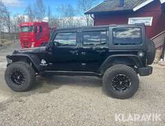 Jeep Wrangler Unlimited 2.8...