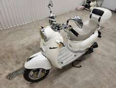 Baotian Retro moped