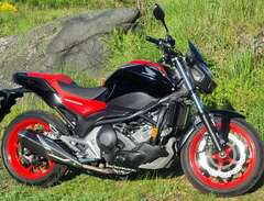 Honda NC750S DCT motorcykel