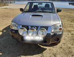 Nissan NP300 King Cab 2.5 4WD