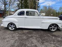 Ford Coupe Deluxe