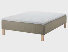 Säng / Bed 160x200cm