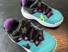 nya Nike sneakers 22