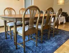 Matsalsbord med 6 st stolar