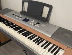Yamaha Digital piano DGX-630