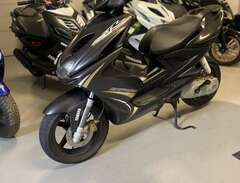Yamaha Aerox R 2011 " Motor...