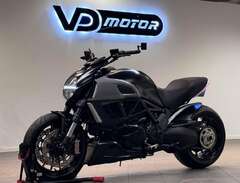 Ducati Diavel Carbon Perfor...