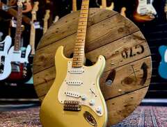 Fender Stratocaster Vintage...