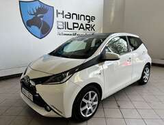 Toyota Aygo 5-dr 1.0 X-PLAY...