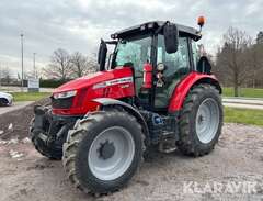 Traktor Massey Ferguson 5713S