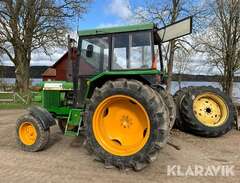Traktor John Deere 2130 + b...