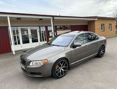 Volvo S80 D5 automat ny bes...