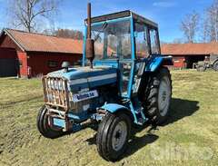 Traktor FORD 4110