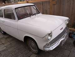 Ford Anglia Deluxe 1.0