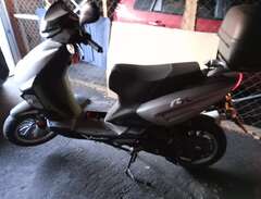 Moped Vento Rs