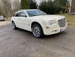 Chrysler 300C Touring 5.7 V...
