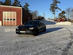 BMW 750 i Steptronic M Spor...