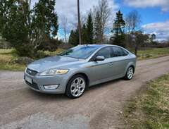 Ford Mondeo Ford Mondeo Hal...