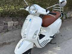 EU-moped snygg cool vit Ves...