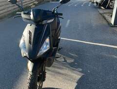 Moped MOTOCR T-REX 4T Svart...