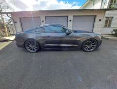 Ford Mustang  Gt 5.0