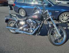Harley Davidson - Dyna Wide...