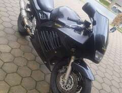 Motorcykel Suzuki rf 900r