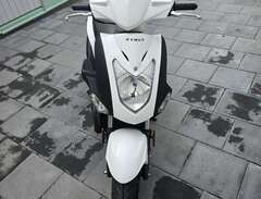 Moped Kymco säljes