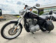 Harley Davidson Sportster 8...