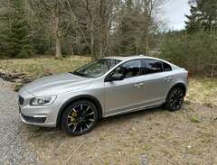 Volvo S60 Cross Country D4...