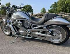 Harley Davidson V-rod vrsca...