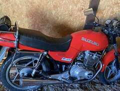 Veteran motorcykel Suzuki G...