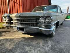 Cadillac Fleetwood Sixty Sp...
