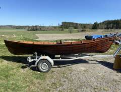 Norsk forsbåt/roddbåt