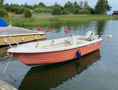 Båt, LOHI 460 med motor och...
