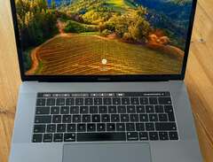 MacBook Pro 2018-15"-32MB-1TB