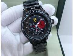 Lyx Ferrari original klocka...