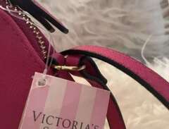 Victoria secret väska med p...