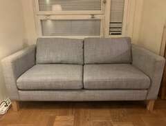 2-sits soffa (IKEA Karlstad)