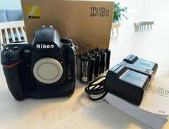 Nikon D3s inklusive 4 st ba...