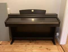 Digital Piano Yamaha Clavin...