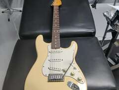 Fender stratocaster yngwie...