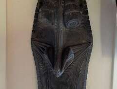 Gable mask from Kandingai...