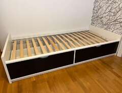 Säng 90x200, Flaxa från IKEA