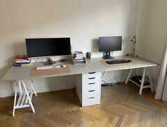 Två skrivbord, 140x80 cm, b...