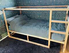 Säng ”Kura” (Ikea)