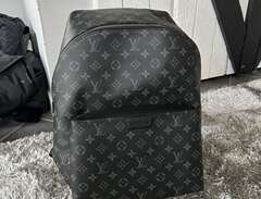 Louis Vuitton Discovery MM...