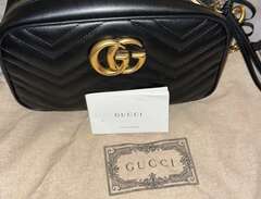 Gucci väska (GG Marmont Sma...