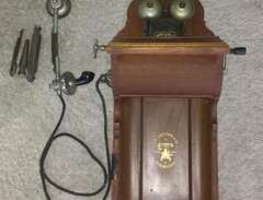 Antik Ericsson väggtelefon
