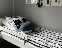 Sängstomme + madrass 90x200cm
